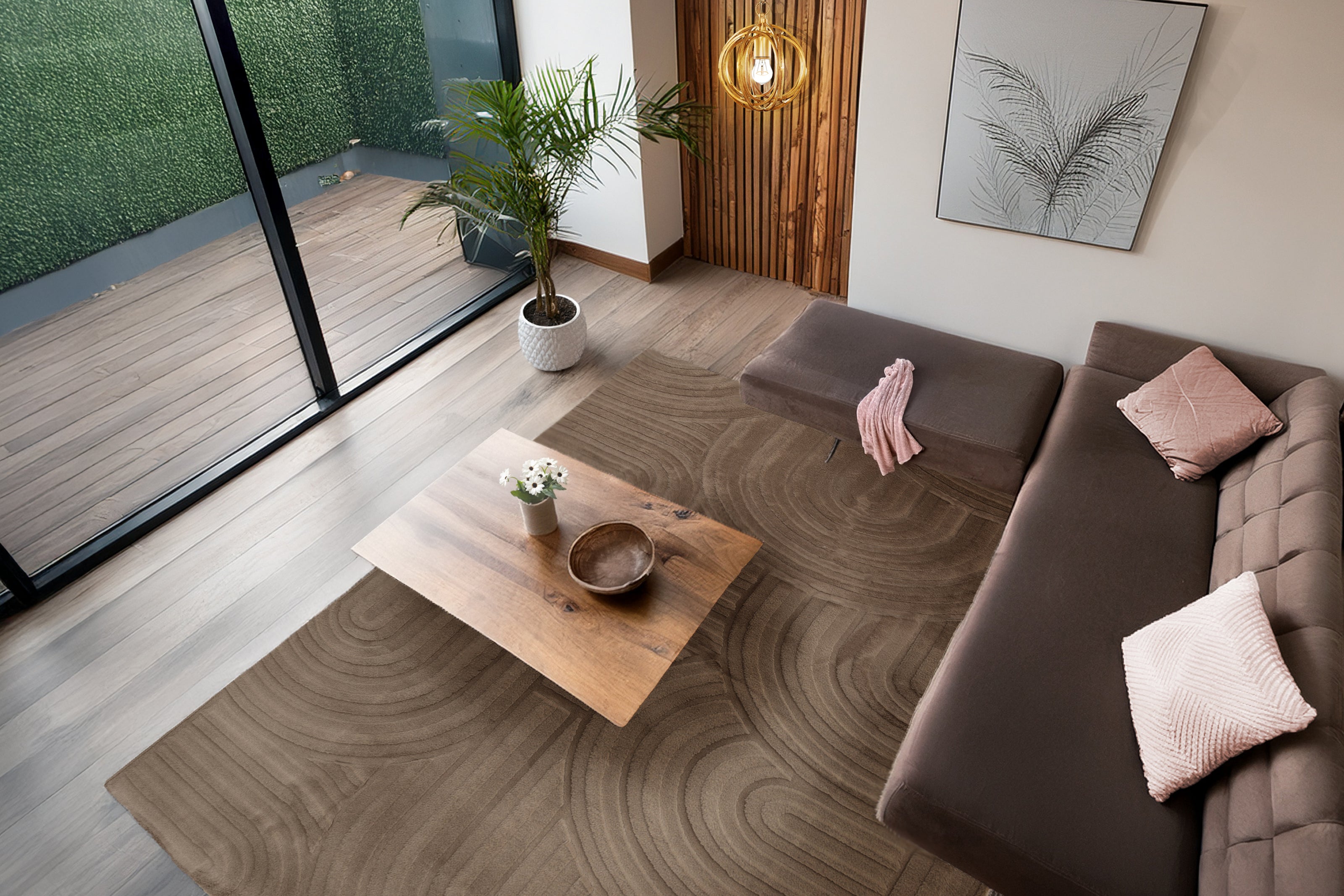 Neuer Teppich Cosmic 526 aus Polyester in braun mit 3D modernem Bogen Schnitt.